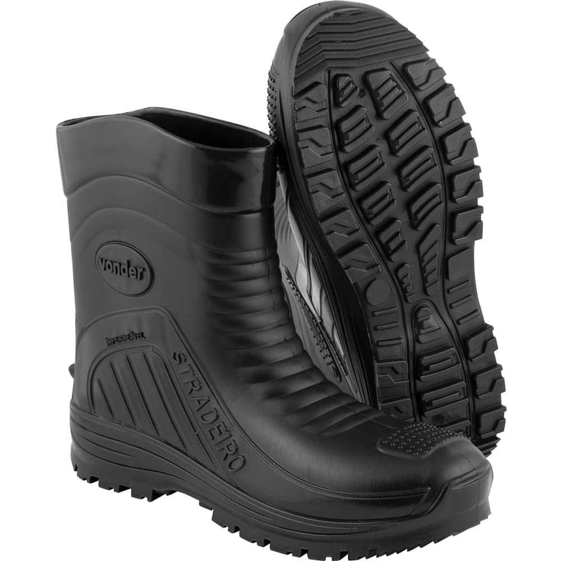 Bota de PVC preta, cano médio, sem forro, 42